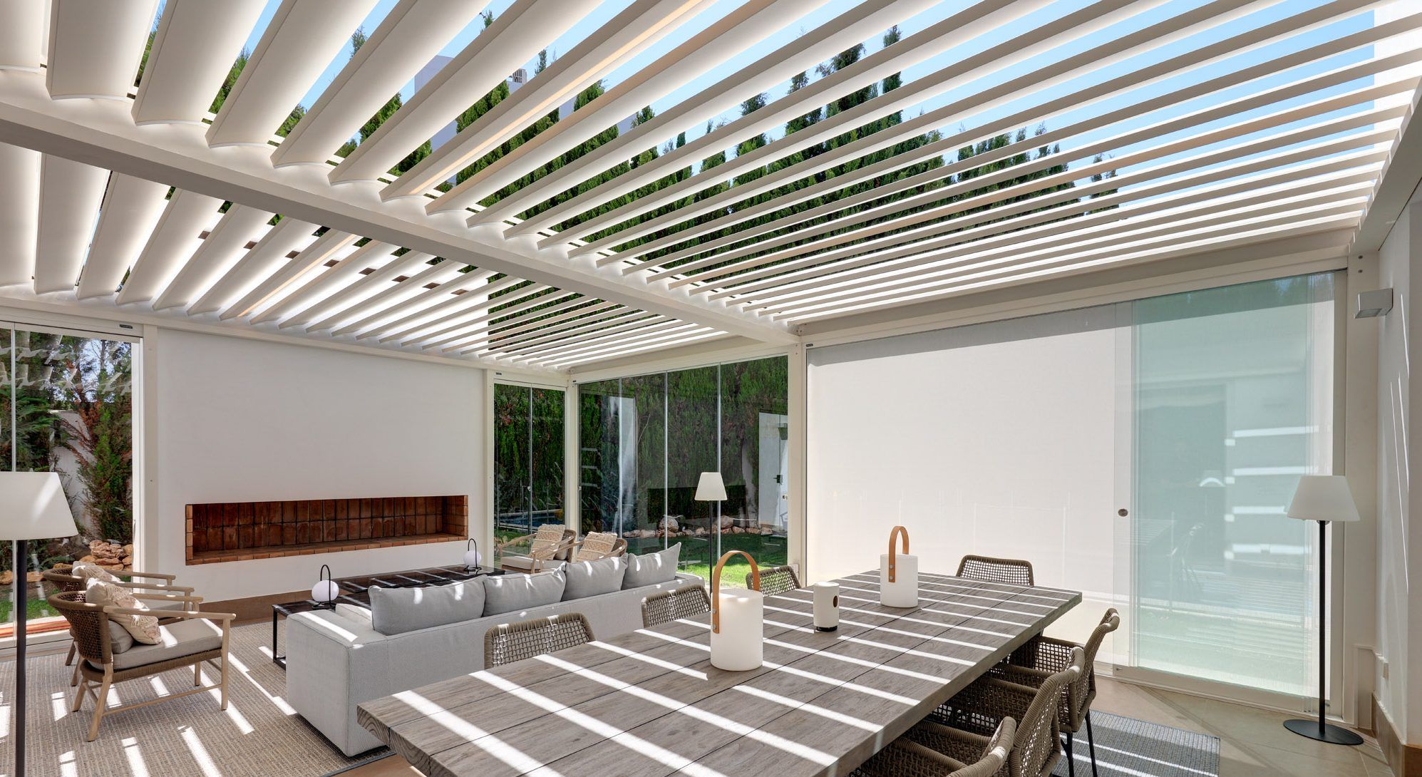 techos bioclimaticos para jardines