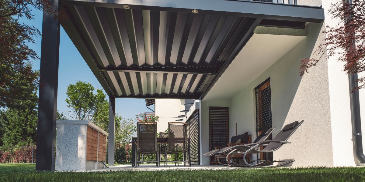 razones para instalar una pérgola de aluminio en tu jardín