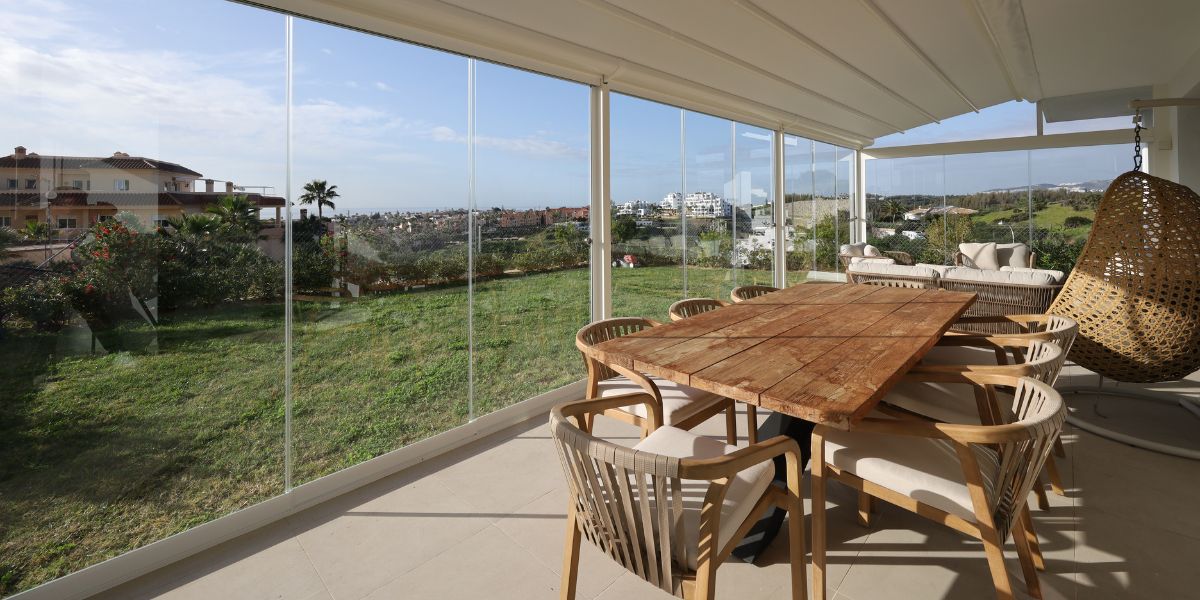 cortinas de cristal para porches en malaga